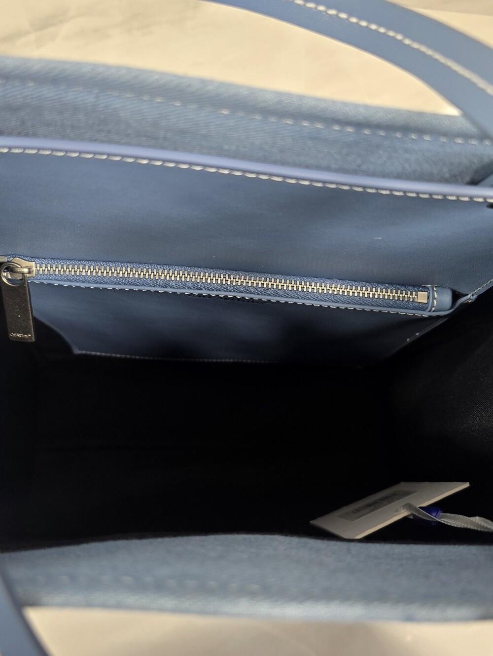 Off-White Light Blue Arrow Canvas Messenger Tote - Picture 8 of 9